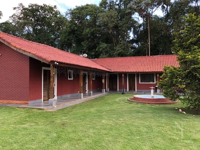 Chácara em Jardim São Jorge, Arujá/SP de 1400m² 3 quartos à venda por R$ 1.499.000,00