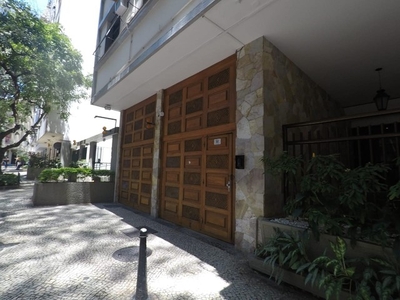 Rua General Glicério com 132 metros quadrados com 3 quartos em Laranjeiras - Rio de Janeir