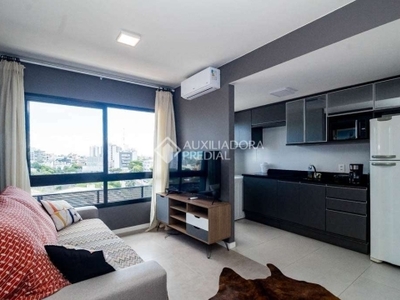 Apartamento com 2 quartos para alugar na rua professor freitas e castro, 300, azenha, porto alegre, 60 m2 por r$ 4.500