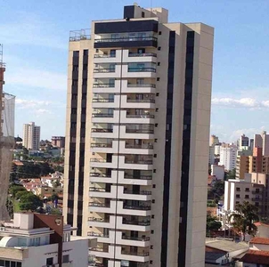 Apartamento com 3 quartos à venda no bairro Jardim Faculdade, 244m²