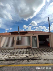 Casa com 2 quartos à venda no bairro Jardim Paulistano, 198m²