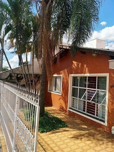 Casa com 3 quartos à venda no bairro Além Ponte, 150m²