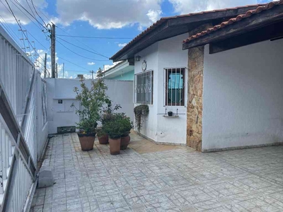 Casa com 3 quartos à venda no bairro Jardim São Carlos, 250m²