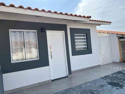 Casa em Condomínio com 2 quartos à venda no bairro Quintais do Imperador, 100m²