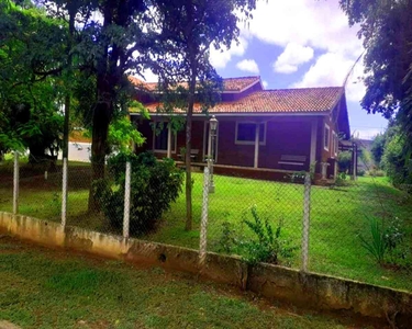 Casa em Condomínio com 3 quartos à venda no bairro Vila Martins, 280m²