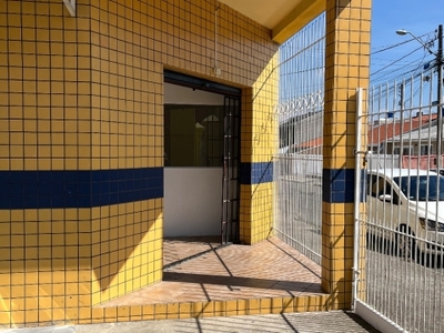 Loja comercial 50m² para alugar na rua marte no sítio cercado