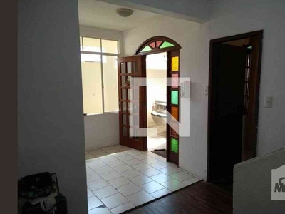 Casa com 5 quartos à venda no bairro Boa Vista, 380m²