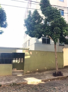 Apartamento com 2 Quartos e 1 banheiro à Venda, 55 m² por R$ 170.000