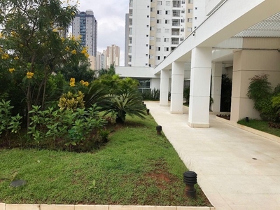 APARTAMENTO DE 92m², FINAMENTE MOBILIADO, COM VARANDA GOURMET E 2 VAGAS, À VENDA NO TATUAP