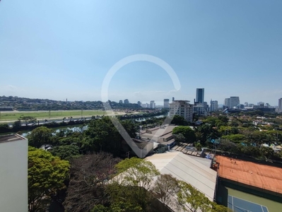 Apartamento para aluguel possui 160m² com 3 quartos em Jardim Europa - São Paulo - SP