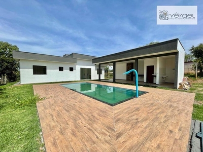 Casa com 3 dormitórios à venda, 180 m² por R$ 840.000 - Condomínio Estância da Mata - Jabo