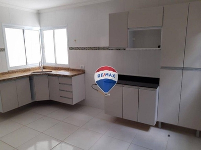 Casa com 3 dormitórios para alugar, 157 m² por R$ 3.900,00/mês - Jardim dos Pinheiros - At