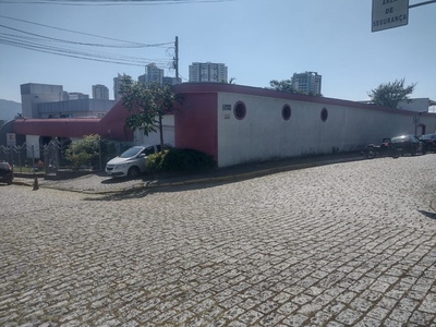 Casa para aluguel e venda com 1.156 metros quadros com 14 salas em Mogi das Cruzes
