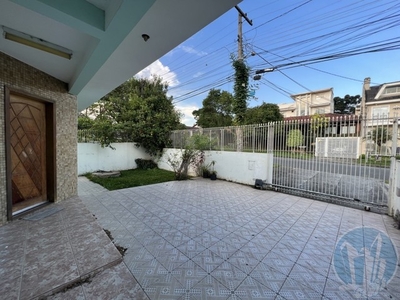 Casa Residencial com 3 quartos para alugar por R$ 2800.00, 172.12 m2 - PILARZINHO - CURITI