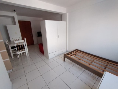 Flat com 1 dormitório para alugar, 40 m² por R$ 960,00/mês - Uvaranas - Ponta Grossa/PR