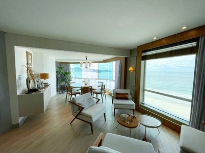 Frente Mar, 03 Suites, 02 Vagas, 175m² Finamente Mobiliado - Barra Sul