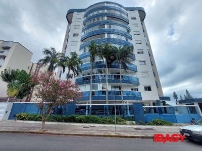 Apartamento com 3 quartos para alugar na rua josé beiro, 90, jardim atlântico, florianópolis, 120 m2 por r$ 4.900