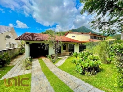 Casa à venda, 235 m² por r$ 1.250.000,00 - comary - teresópolis/rj