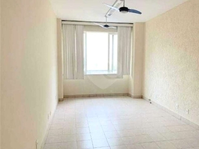 Conjugado para venda, em centro com 35m²