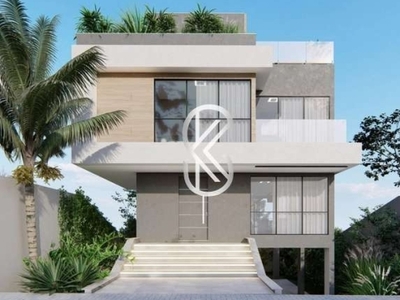 Triplex de condominio com 03 suites