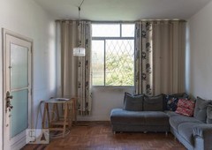 APARTAMENTO no 3º andar com 2 dormitórios