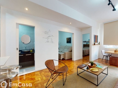 Apartamento à venda em Copacabana com 80 m², 2 quartos, 1 suíte