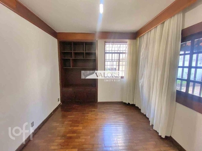 Apartamento à venda em Coração de Jesus com 176 m², 3 quartos, 1 suíte, 2 vagas