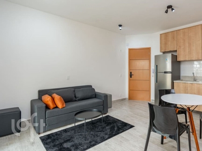 Apartamento à venda em Santo Amaro com 46 m², 1 quarto, 1 vaga