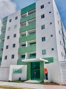 Vende-se apartamento a 200m da praia do bessa, com area privativa.