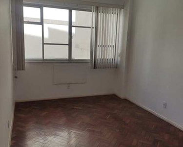 Apartamento para aluguel possui 132 metros quadrados com 4 quartos em Flamengo - Rio de Ja