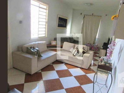 Casa com 3 quartos à venda no bairro Lagoinha, 140m²