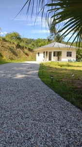 Aluga-se Belíssima Casa -zona rural