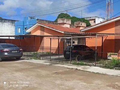 Alugo Casa estilo Privê.