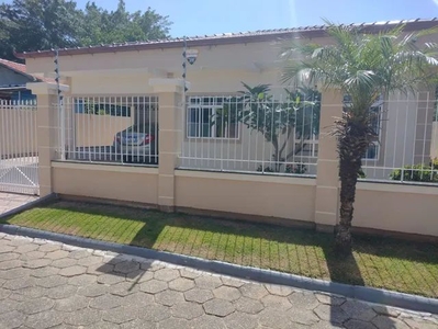 Alugo Casa no Ribeirão da Ilha
