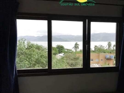 ALUGUEL - CASA GRANDE COM VISTA PARA O MAR. LINDA OPORTUNIDADE NO SUL DA ILHA ACEITA PET