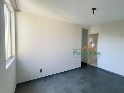 Apartamento com 3 dormitórios para alugar, 64 m² por R$ 1.650,00/mês - Valparaíso - Serra/