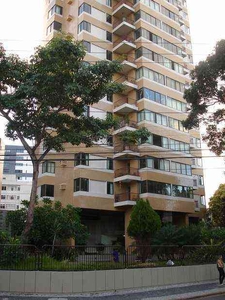 Apartamento com 3 quartos para alugar no bairro Boa Vista, 130m²