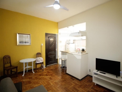 APARTAMENTO no 4º andar mobiliado com 1 dormitório