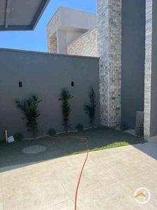 Casa à venda no bairro Jardim Atlântico, 210m²