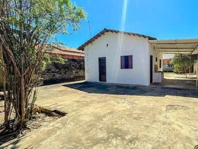 Casa com 2 dormitórios para alugar, 49 m² por R$ 1.038,65/mês - Plano Diretor Sul - Palmas