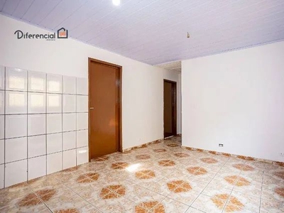 Casa com 2 dormitórios para alugar, 60 m² por R$ 1.150,00/mês - Xaxim - Curitiba/PR