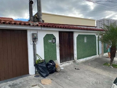 Casa com 2 dormitórios para alugar por R$ 1.250,00/mês - Marechal Hermes - Rio de Janeiro/