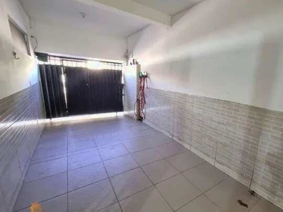 Casa com 3 dormitórios para alugar, 200 m² por R$ 2.500/mês - Cocal - Vila Velha/ES