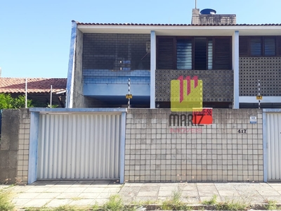 Casa em Farol, Maceió/AL de 358m² 4 quartos à venda por R$ 599.000,00