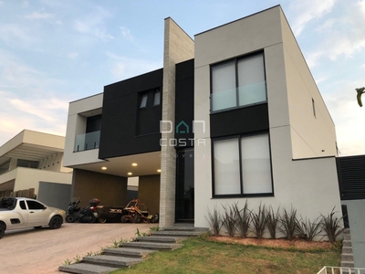 Casa em Granja Viana, Cotia/SP de 460m² 4 quartos à venda por R$ 3.989.000,00