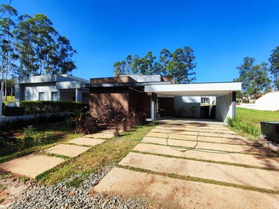 Casa em Ninho Verde I, Porangaba/SP de 450m² 3 quartos à venda por R$ 689.000,00