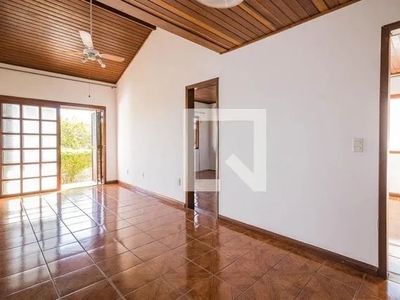 Casa para Aluguel - Jardim Itu-Sabará, 4 Quartos, 220 m2