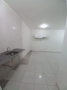 Kitnet com 1 dormitório para alugar, 35 m² por R$ 700,00/mês - Jardim Terezópolis - Guarul