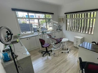 Sala montada para dentistas