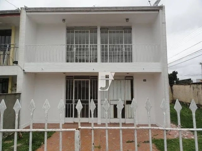 Sobrado com 3 dormitórios para alugar, 105 m² por R$ 1.931/mês - Cajuru - Curitiba/PR